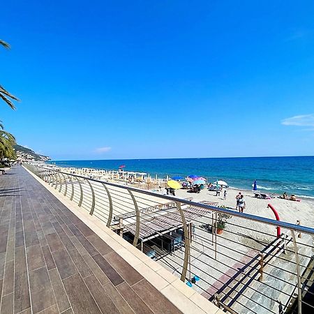 Gioiello Marino - Mare, 2 Minuti A Piedi Daire Pietra Ligure Dış mekan fotoğraf